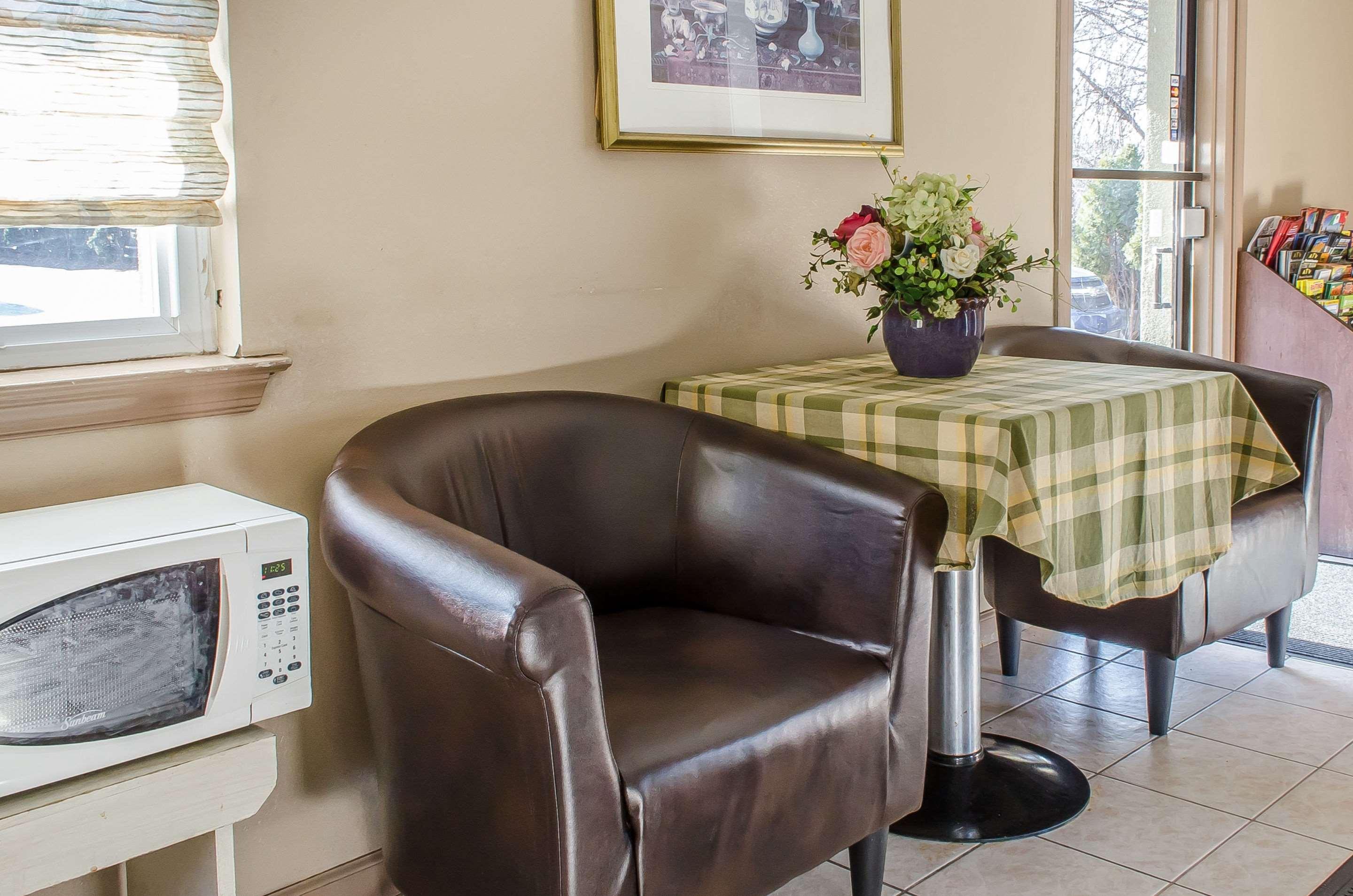 Restaurant Rodeway Inn Allentown South