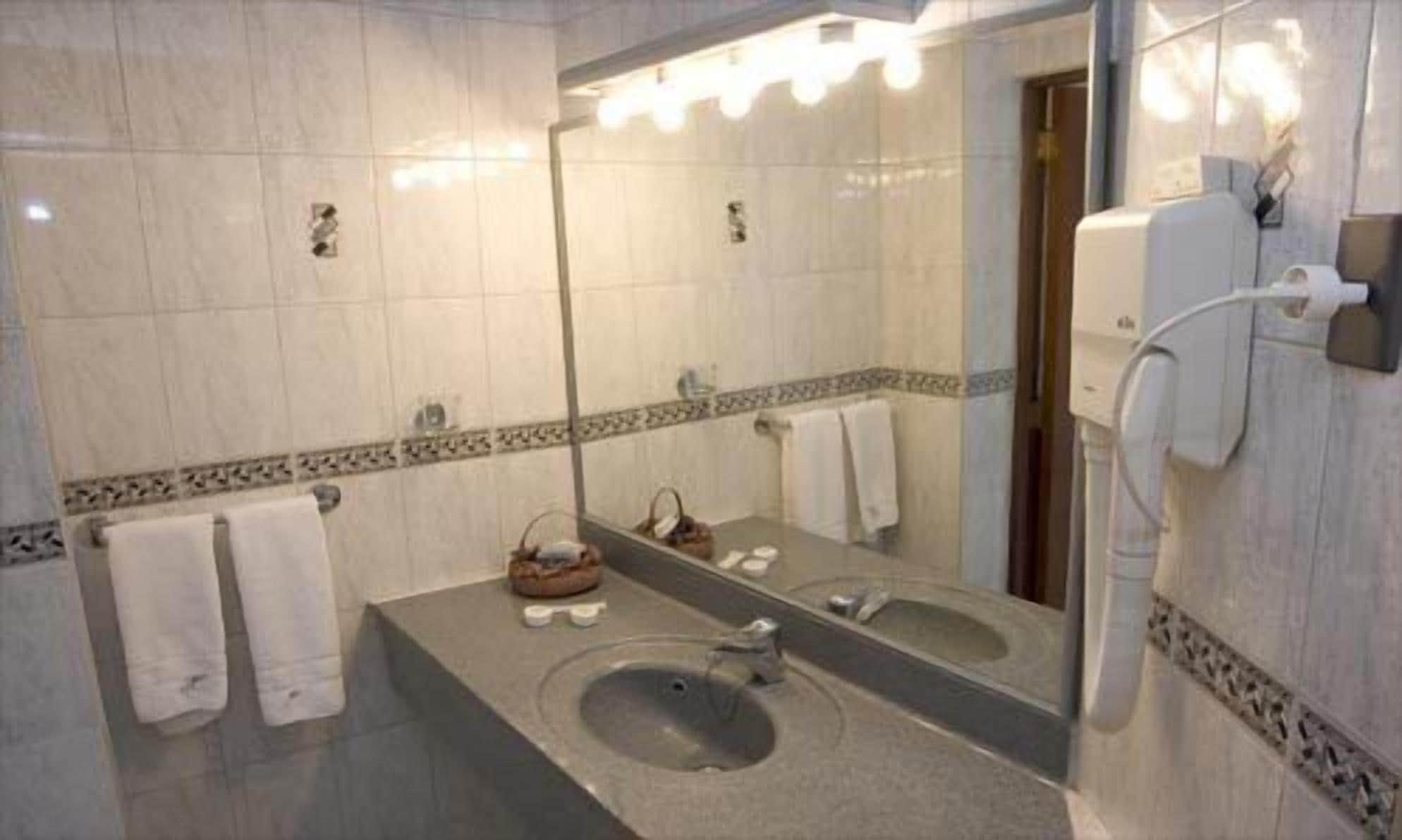 Equipamiento de Habitación Hotel Isla Rey Jorge