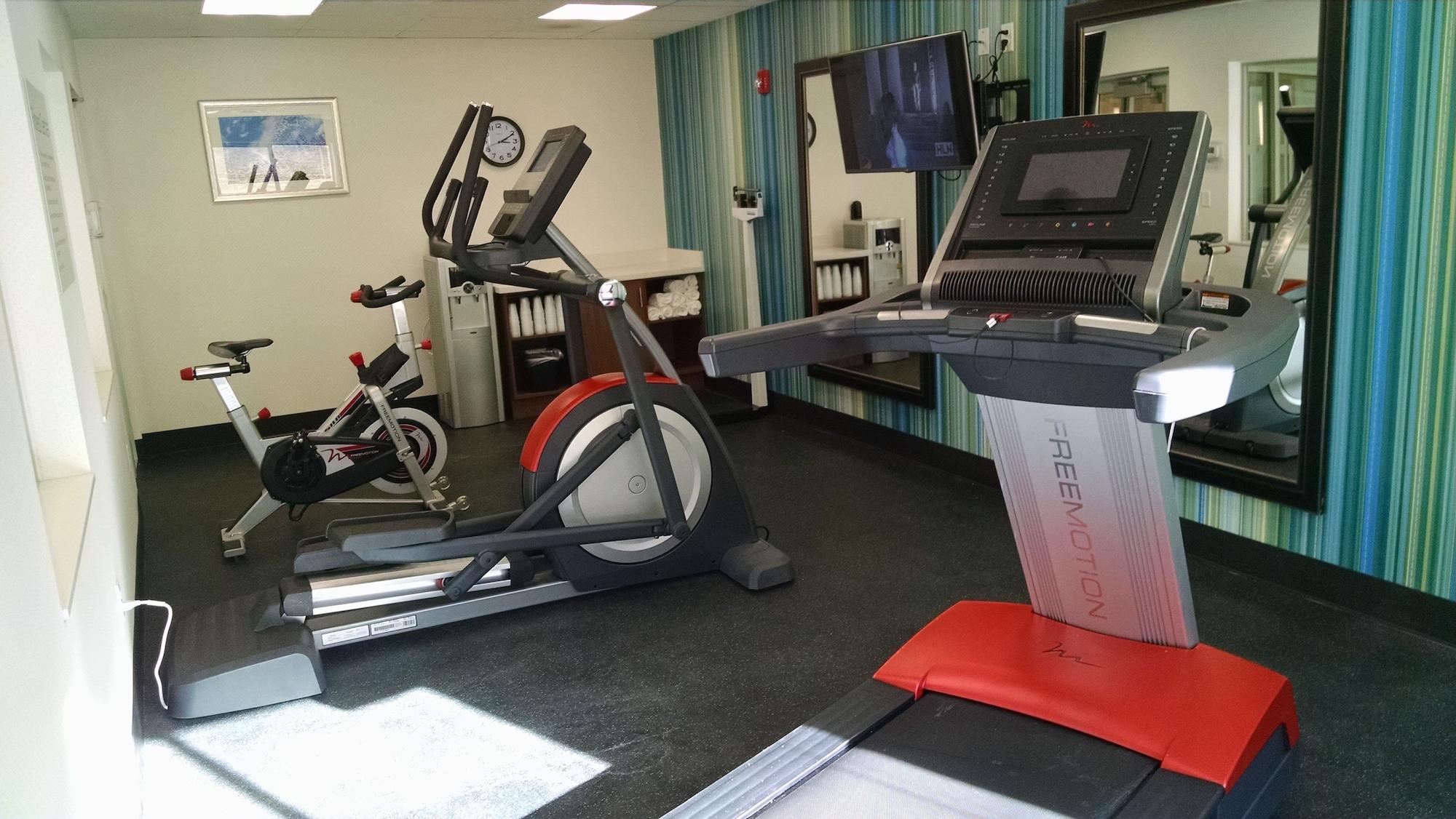 Gimnasio Holiday Inn Express & Suites Price by IHG