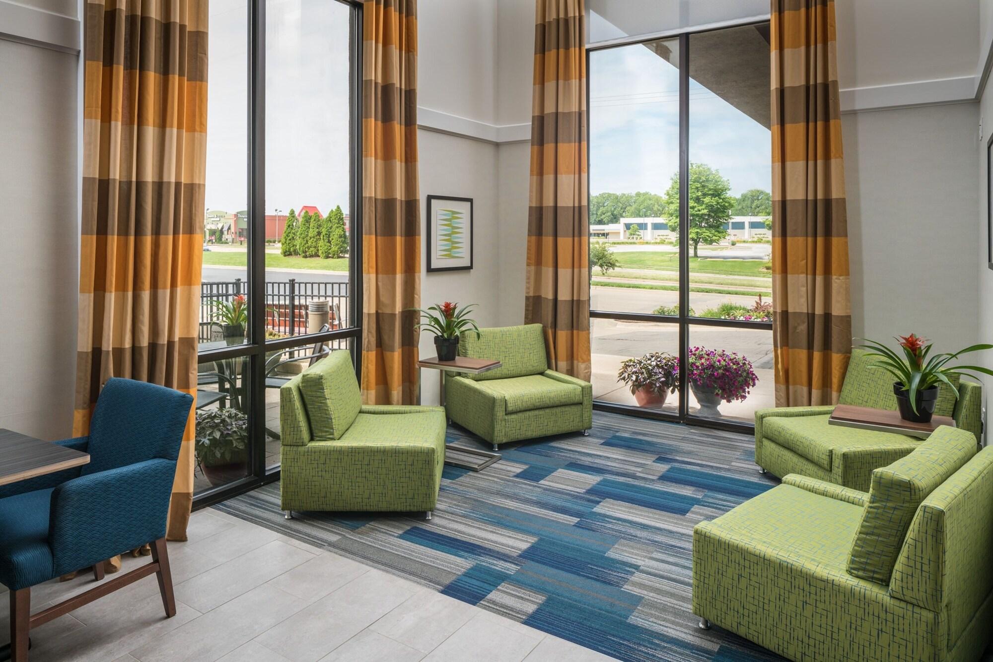 Vista Exterior Holiday Inn Express Springfield by IHG