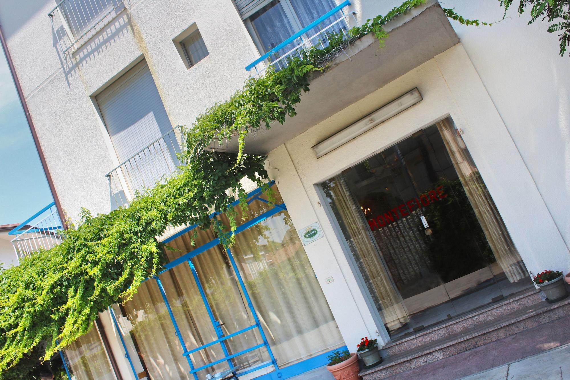 Vista Exterior Hotel Montefiore