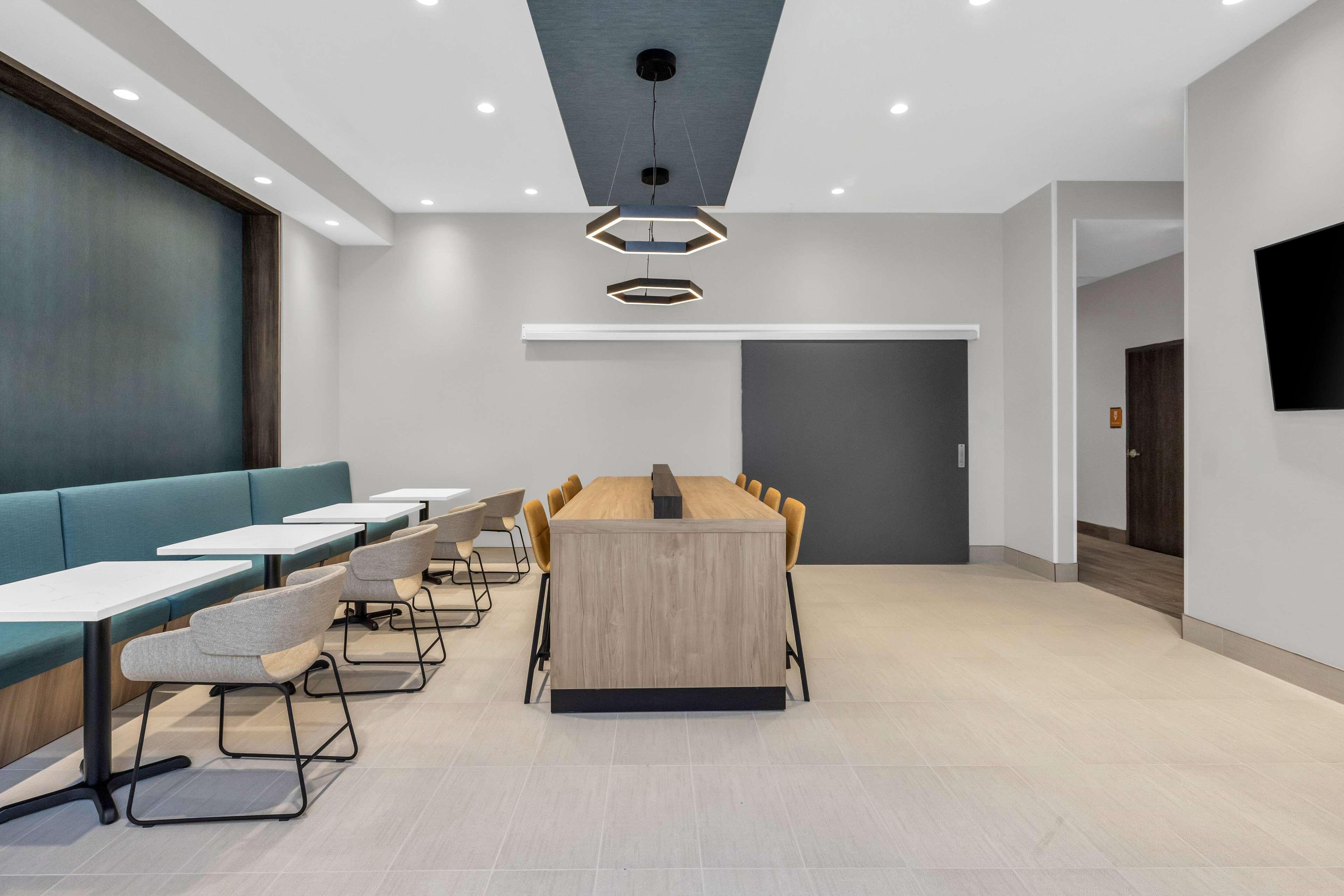 Restaurant La Quinta Inn & Suites by Wyndham San Jose Airport-Downtown