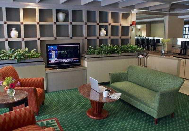 Vista Exterior Spark by Hilton Birmingham Colonnade