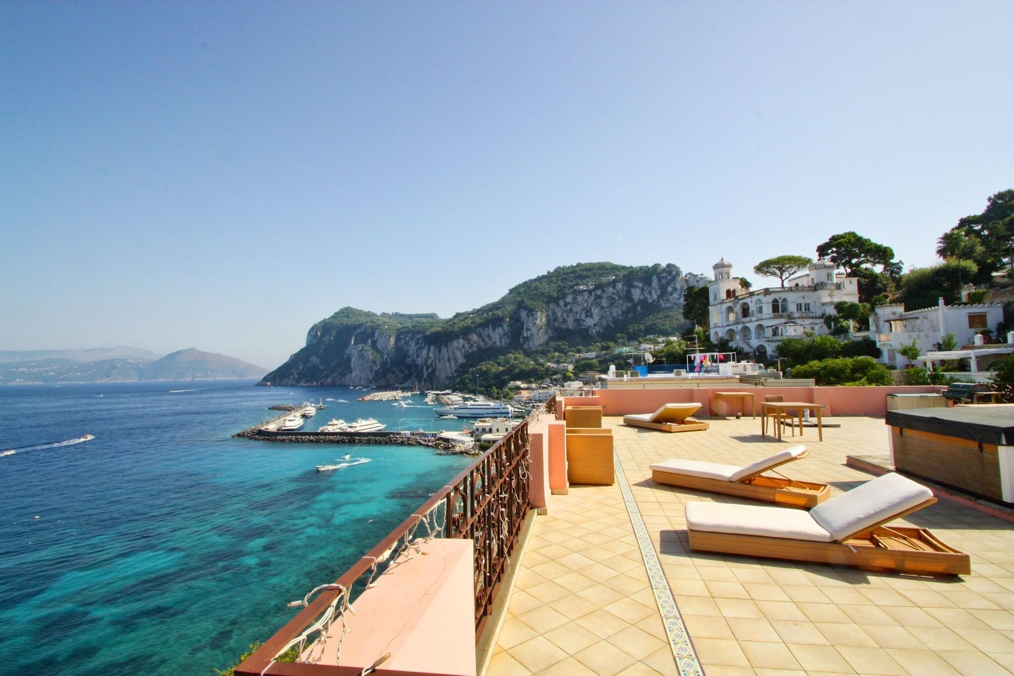 Variados (as) Capri Inn