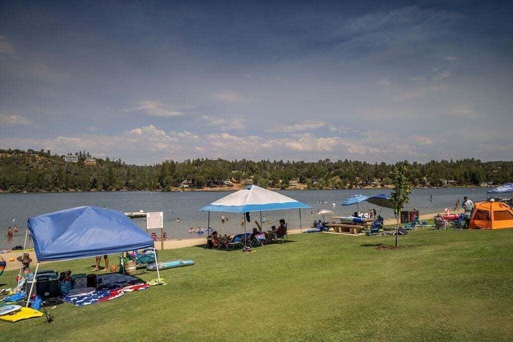 Playa Marina Beach Lodge - Lakefront Home on Beach! by Yosemite Region Resorts