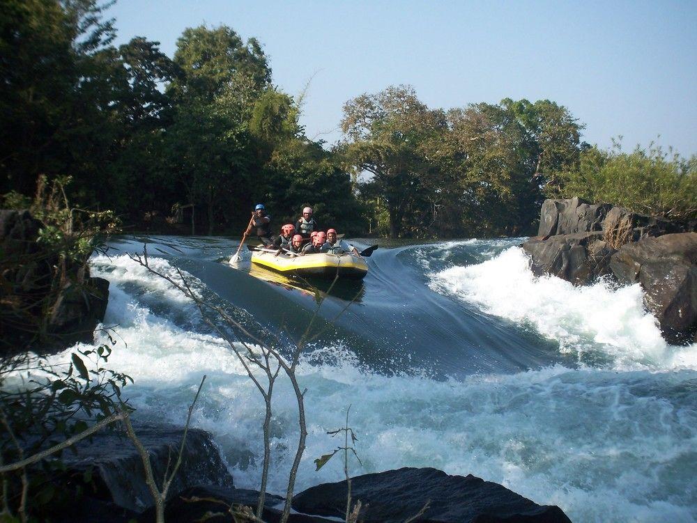 Instalaciones Recreativas Bison River Resort