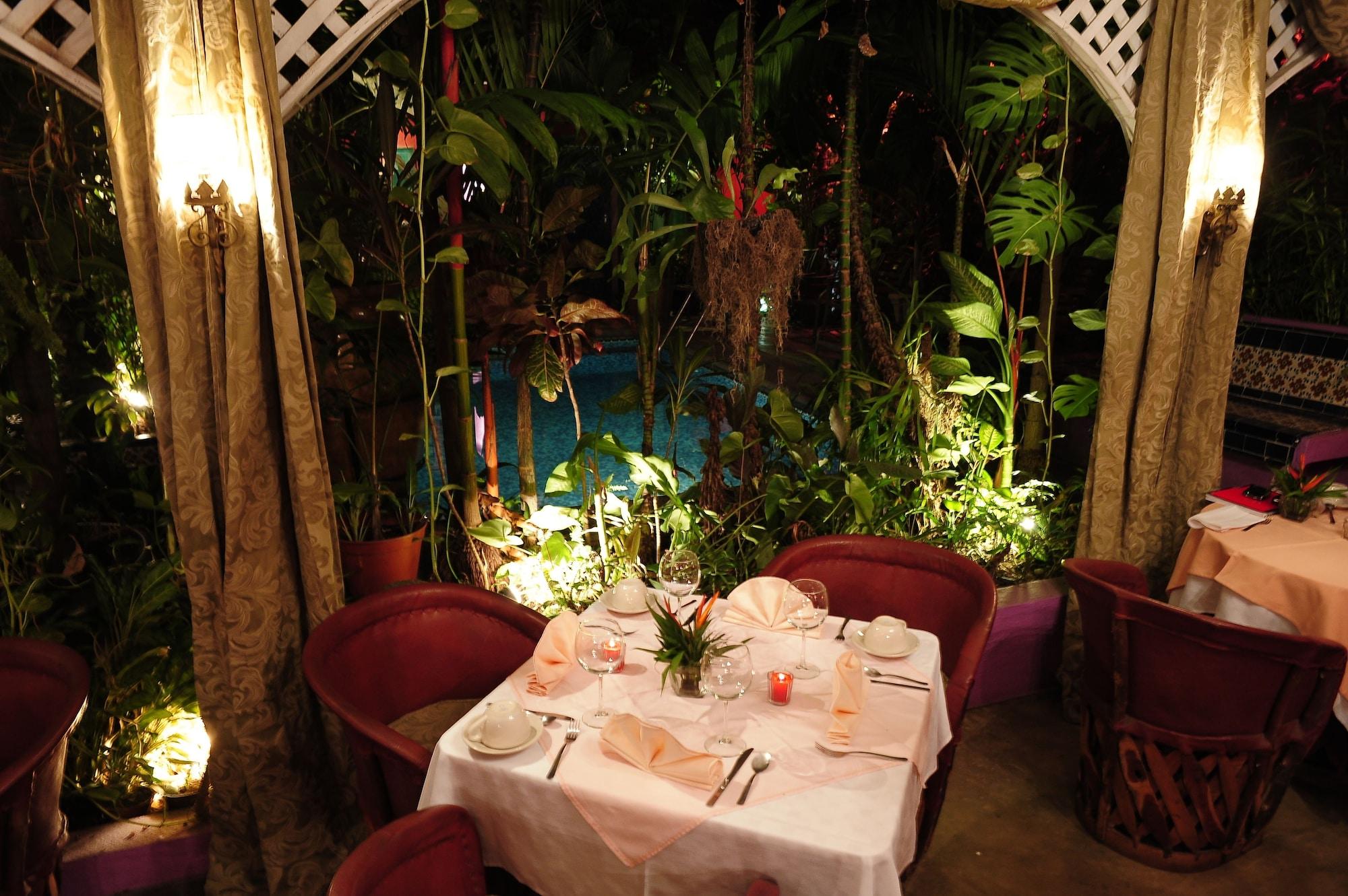 Salón de Baile Hotel Casona Maya Mexicana
