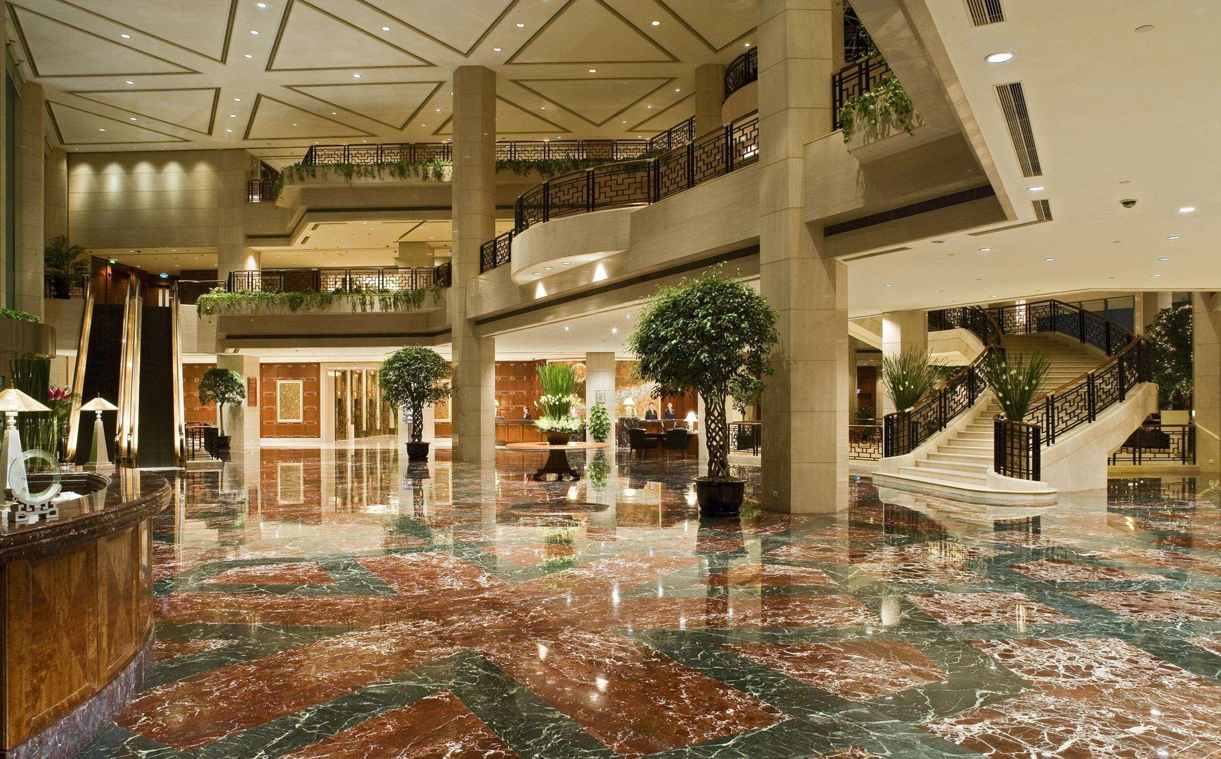 Vista Lobby DoubleTree by Hilton Hotel Shanghai - Pudong