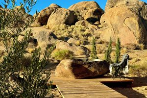 Arriendo temporal - West Wind —With sweeping views of Mount Whitney and the Eastern Sierra.