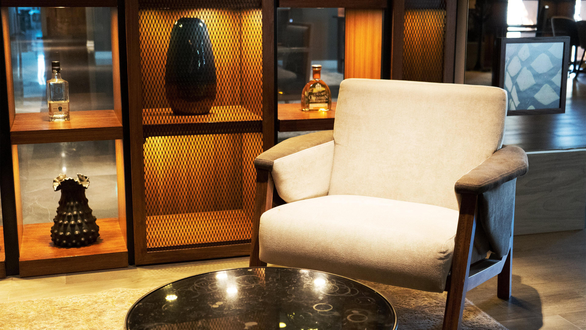 Vista Exterior Hotel Indigo Guadalajara Expo by IHG