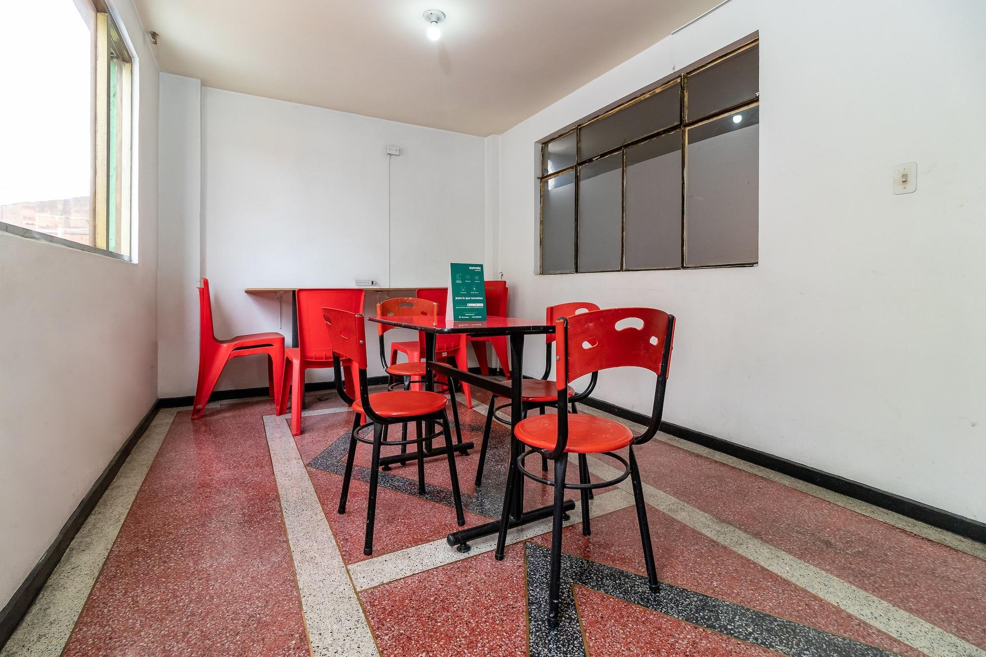 Restaurant Hotel Casa Victoria Av 30