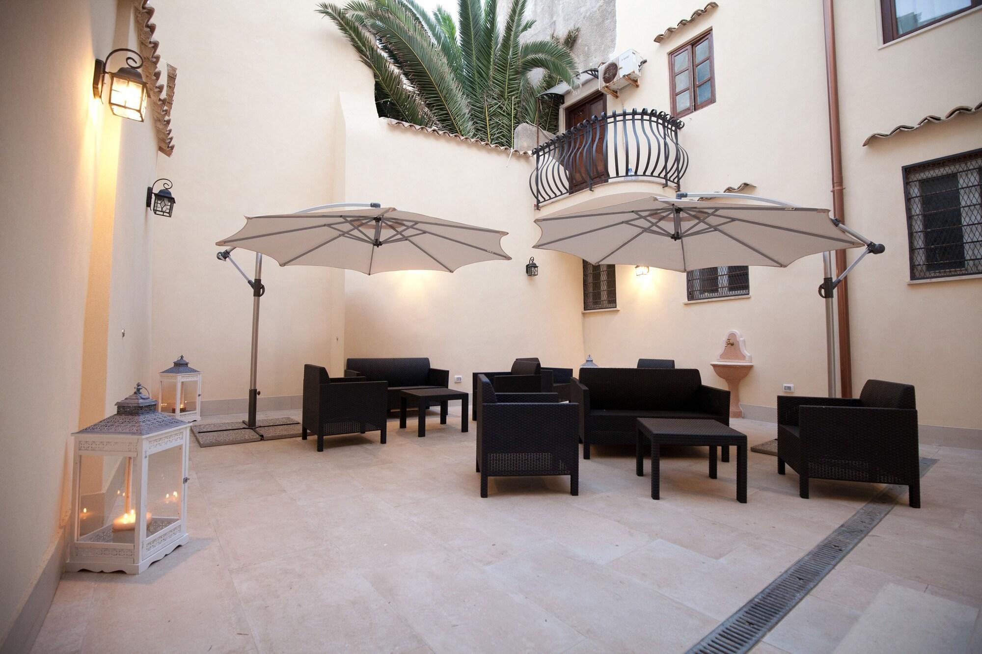 Varios Italiana Resort Maniace