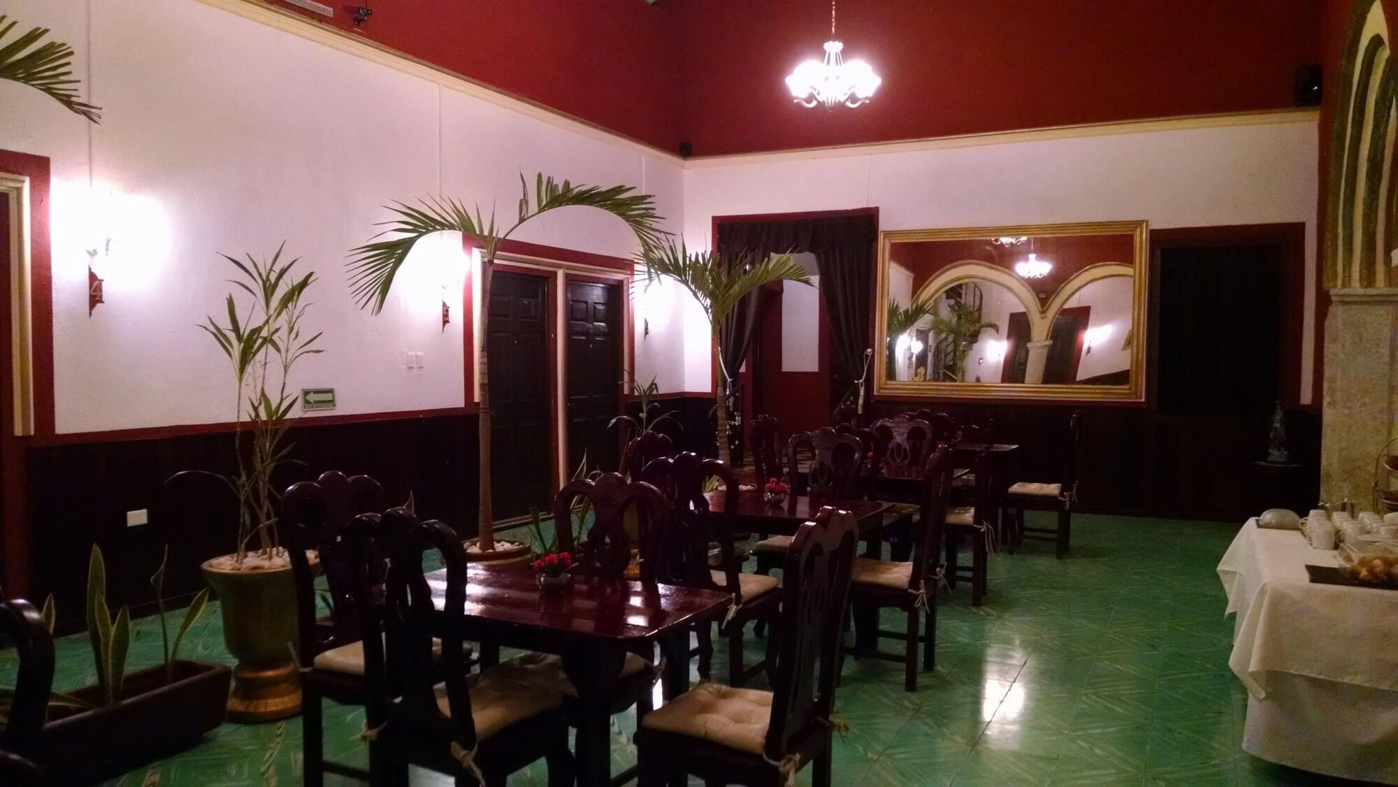 Restaurant Hotel Maya Ah Kim Pech