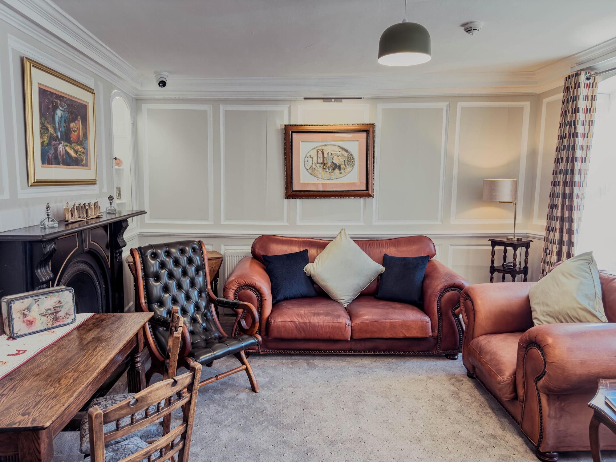 Varios Newport Quay Bed and Breakfast