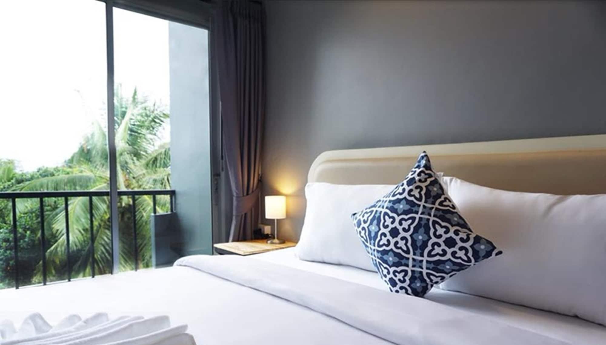 Varios The Moon Night Ao nang Hotel