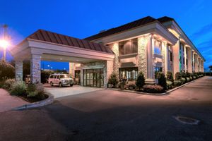 Alojamiento - Five Towns Inn - JFK Airport