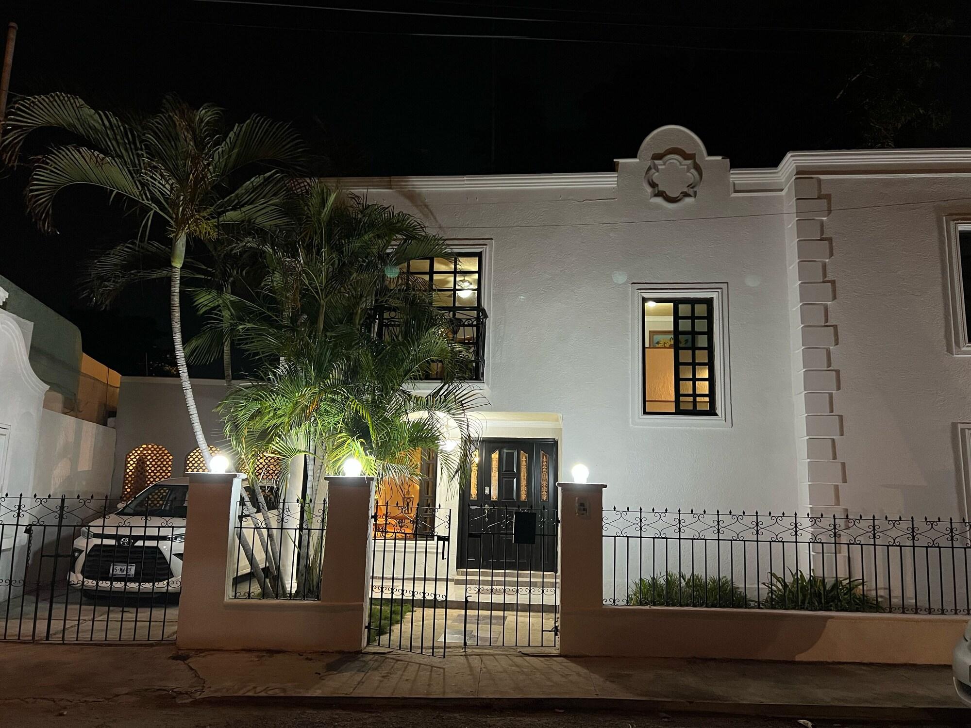 Vista Exterior Hotel Casablanca 160