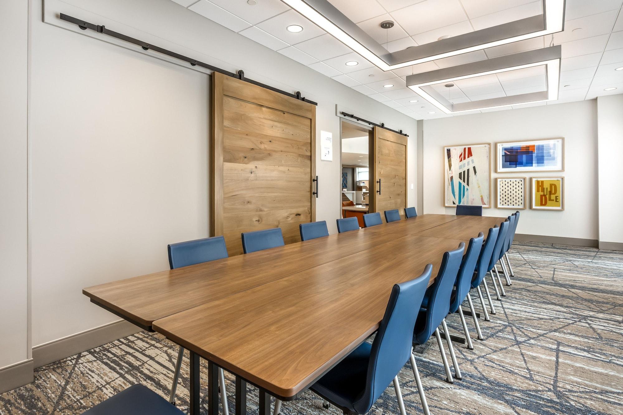Sala de Reuniones Holiday Inn Express and Suites Nashville West End Univ Area by IHG