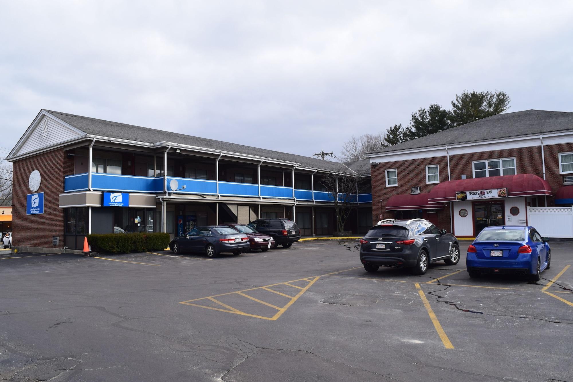 Vista Exterior Framingham Inn