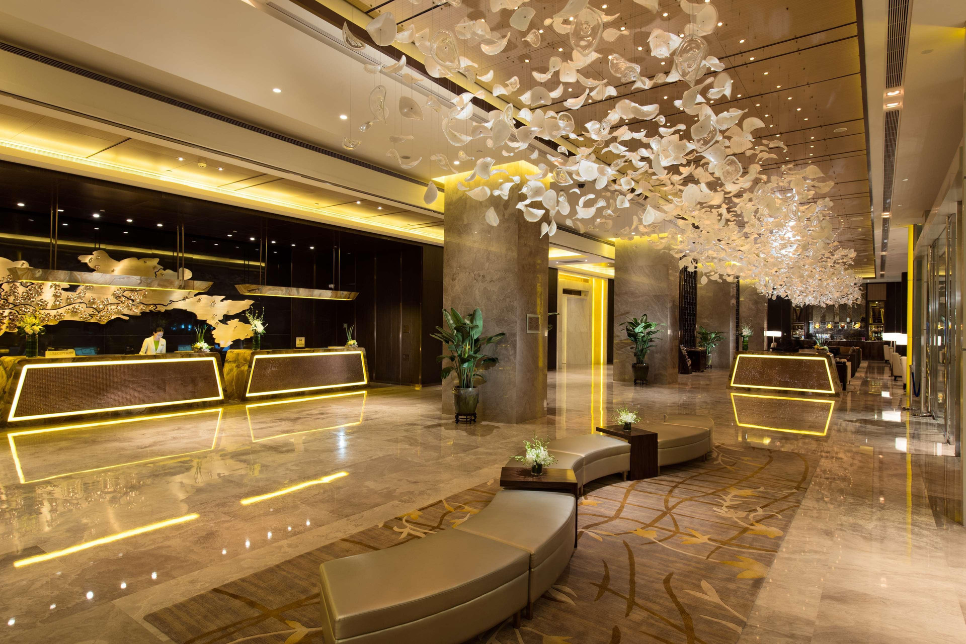 Vista Lobby Hilton Shenzhen Futian