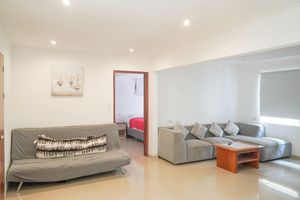 Alquiler Vacacional - Spacious Villa Pool/Patio/Garden min from the Beach. H speed internet