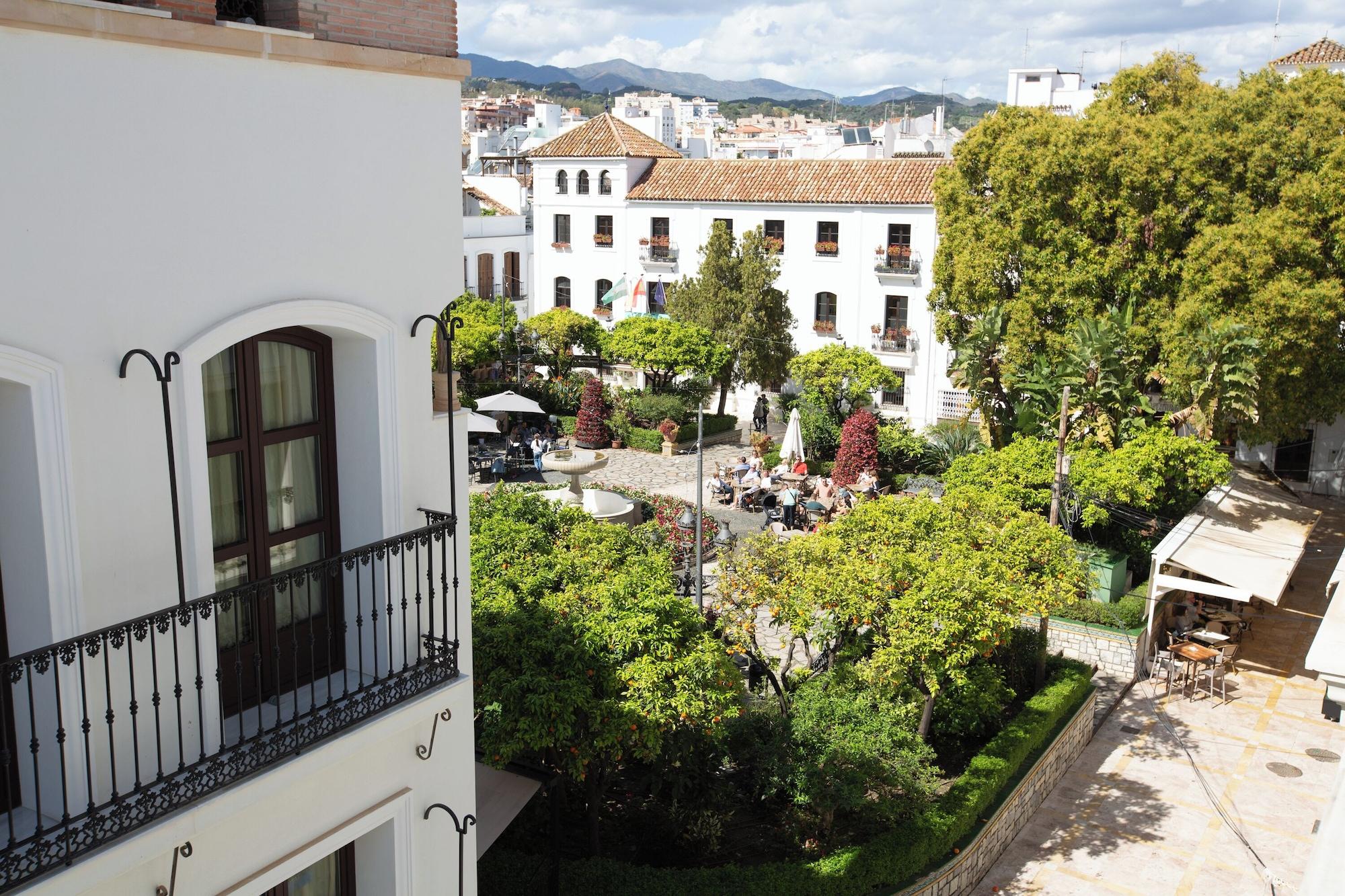Vista Exterior La Malagueña by Croma