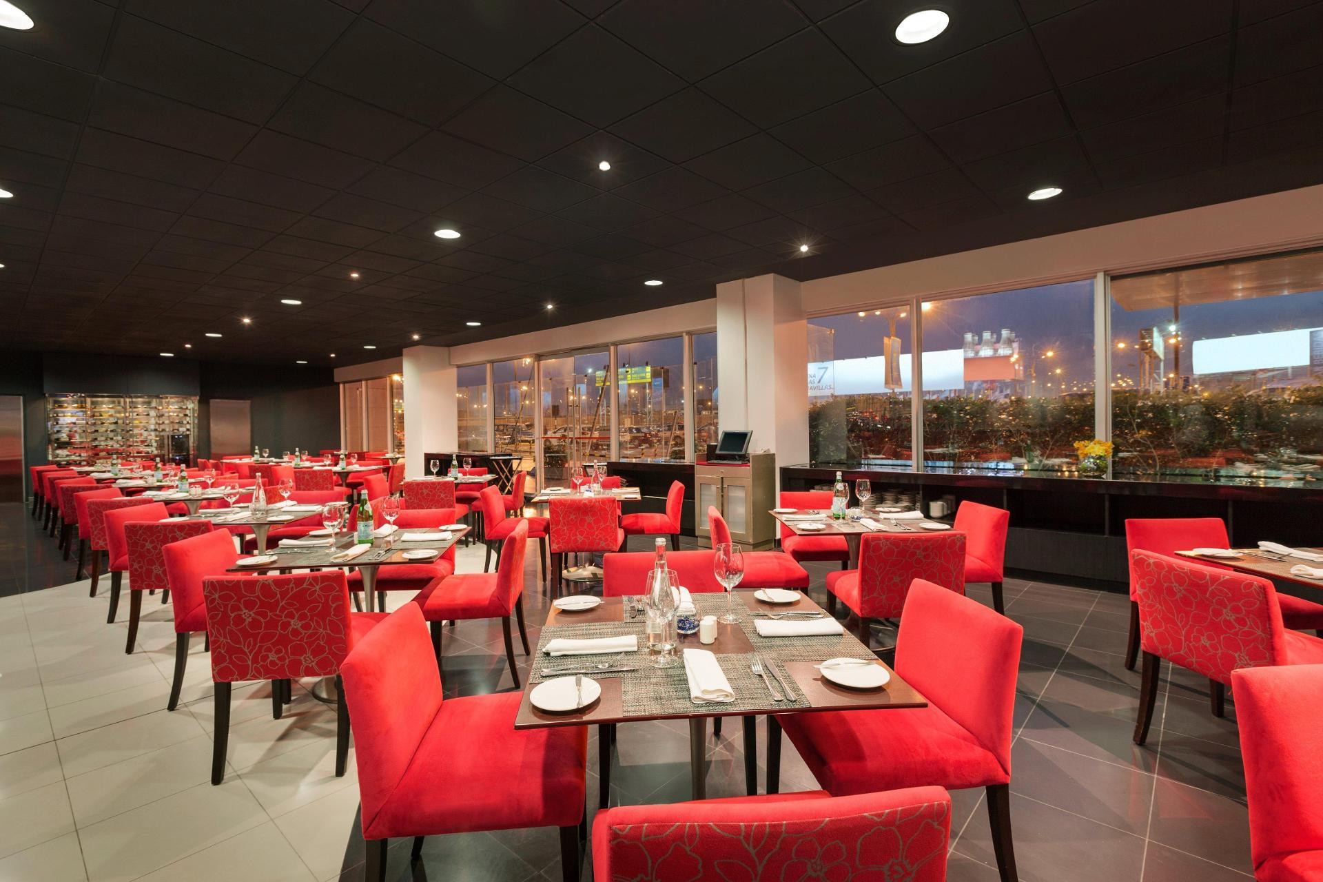 Restaurant Wyndham Costa Del Sol Lima Airport