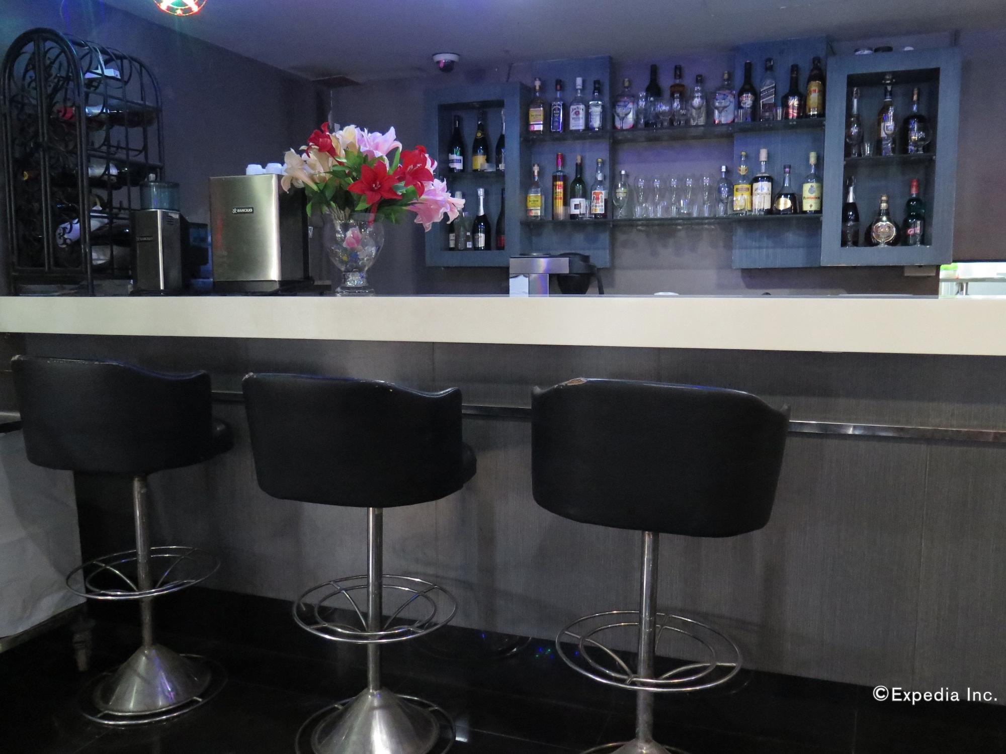 Bar/Salón Elegant Circle Inn
