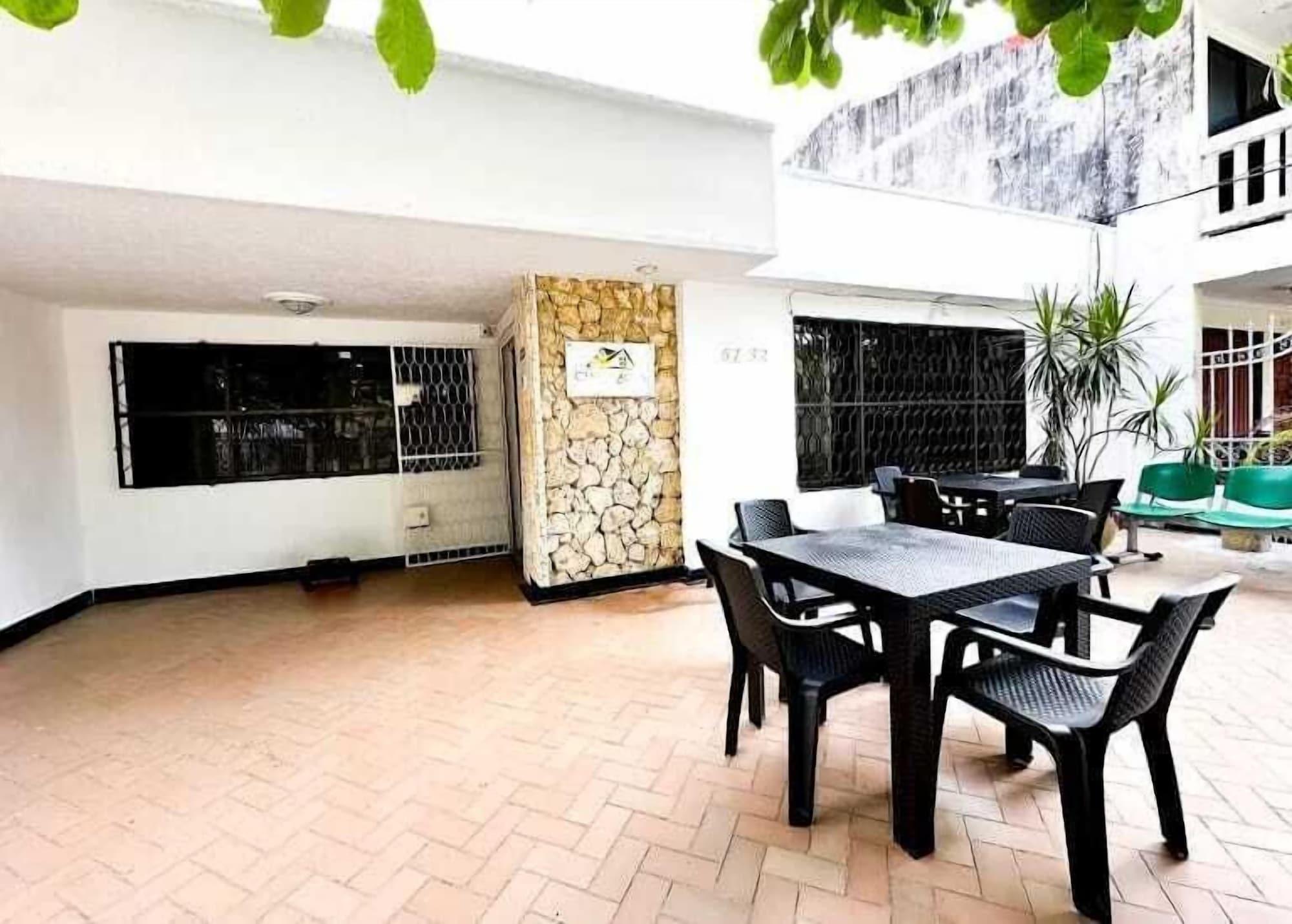 Varios HOTEL CASA BLANCA