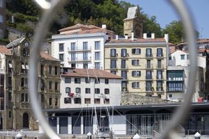 Alojamiento - Hotel SANSEbay