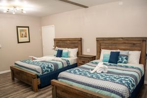 Alquiler Vacacional - SERENE LAKEFRONT ESCAPE WITH PRIVATE BOAT RAMP AND LAKE & MOUNTAIN VIEWS