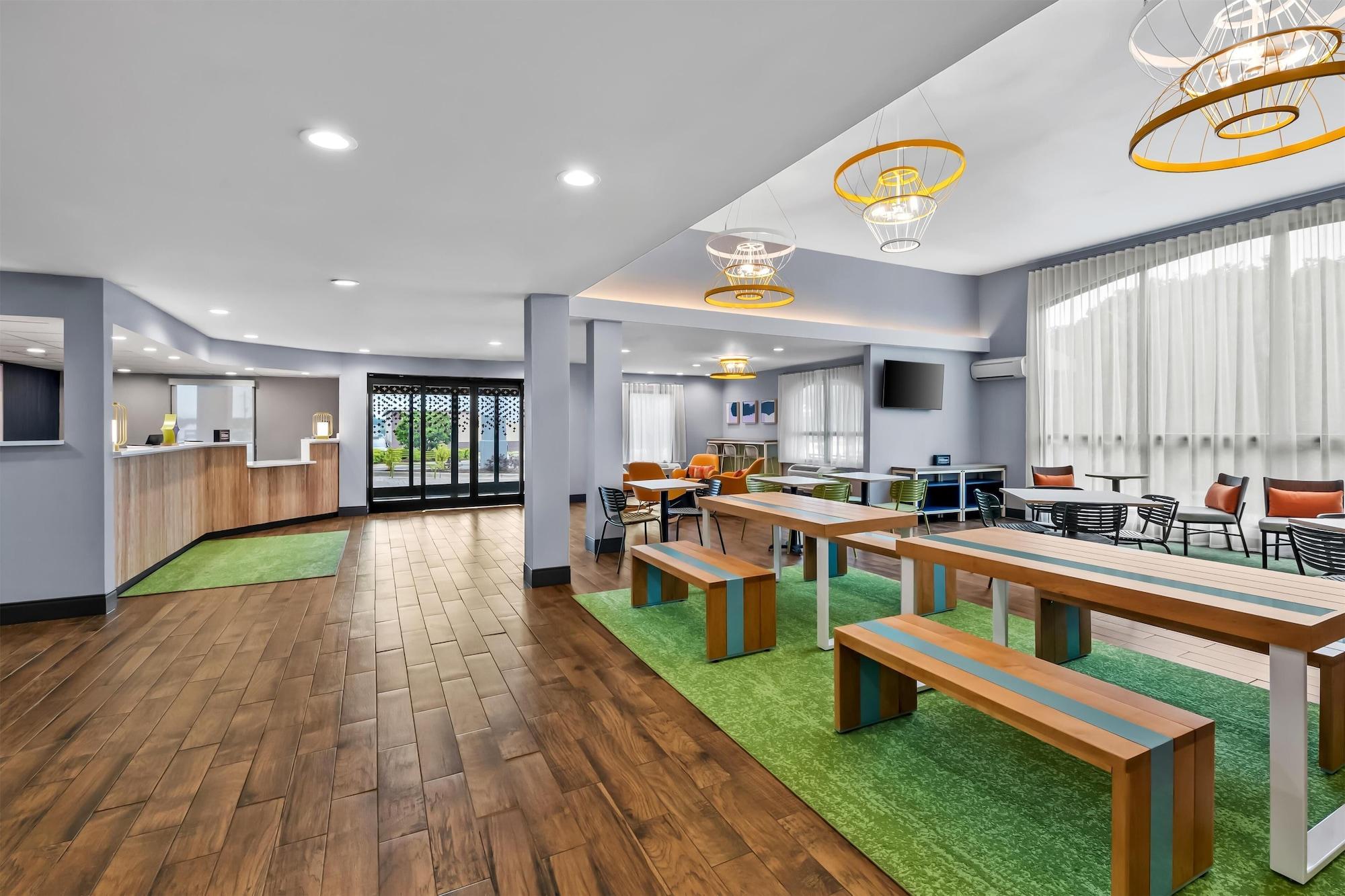 Restaurant Spark by Hilton Spring Lake Fayetteville