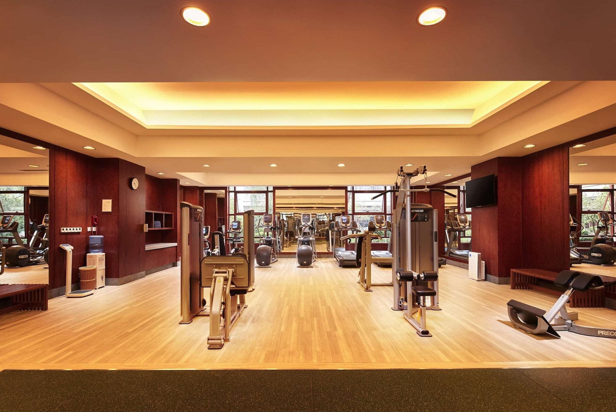 Gimnasio Hilton Tianjin Eco City