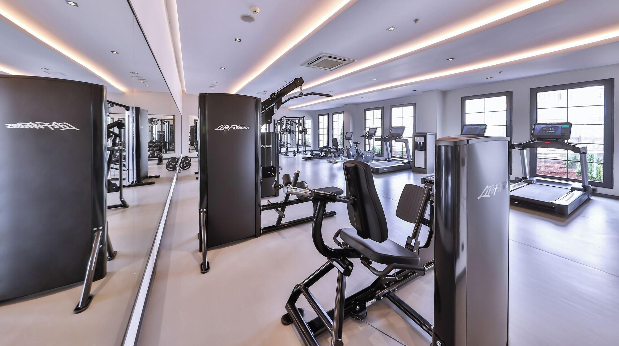 Gimnasio NARVEN WELLNESS & THERMAL HOTEL