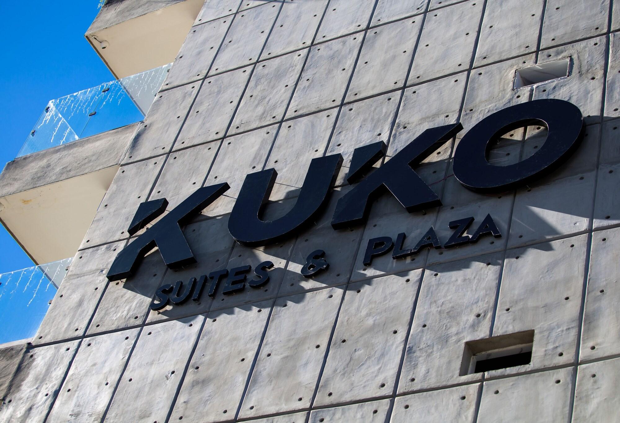 Vista Exterior KUKO SUITES