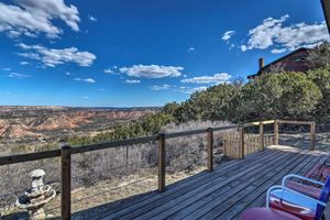 Alquiler Vacacional - Charming Texas Home w/ Stunning Canyon Views!