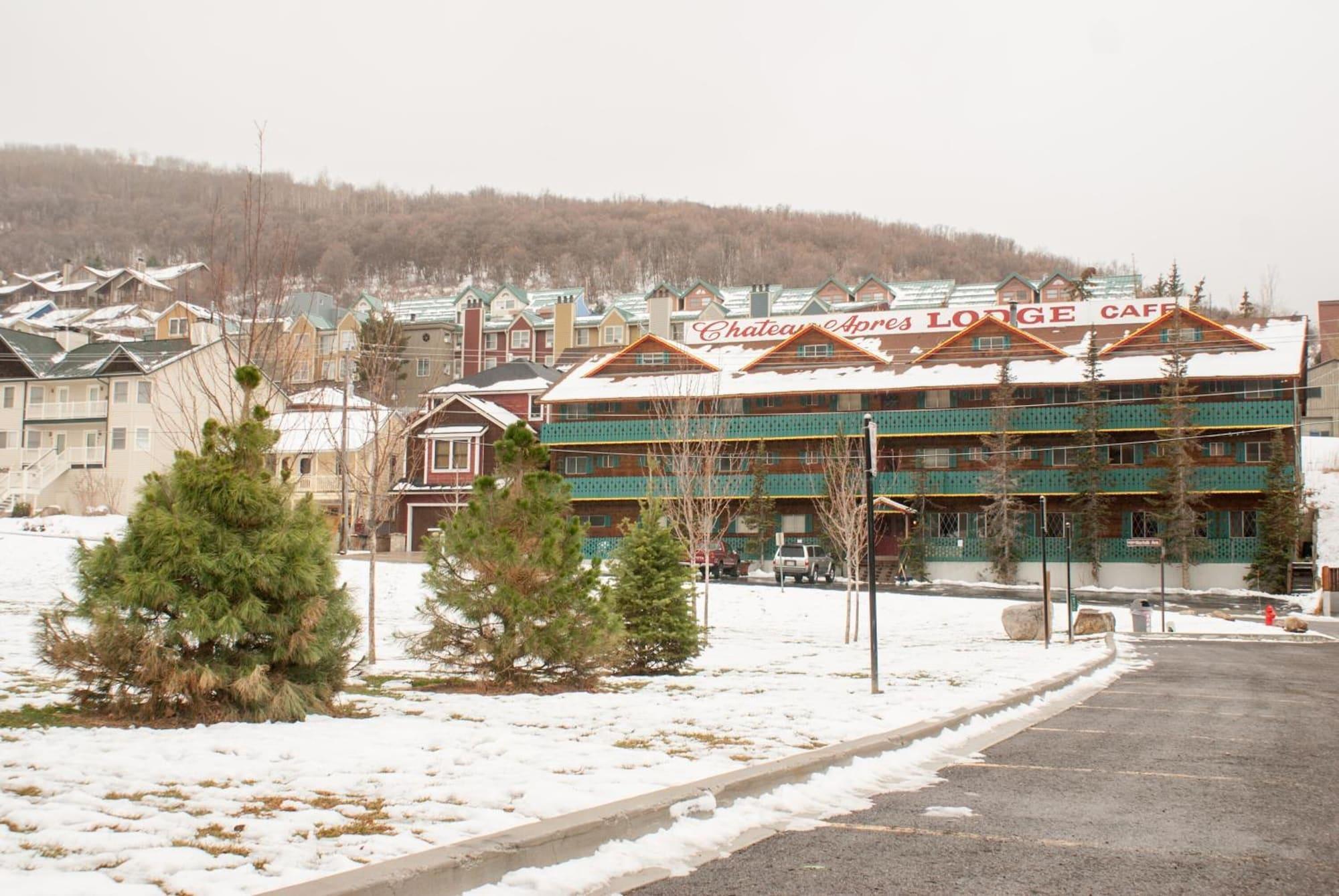 Vista Exterior Chateau Apres Lodge