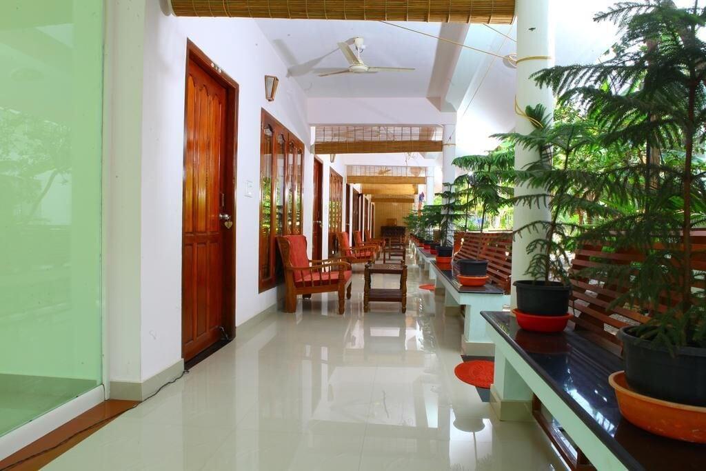 Vista Lobby HOTEL COCO BECH KOVALAM AYURVEDIC RESORT
