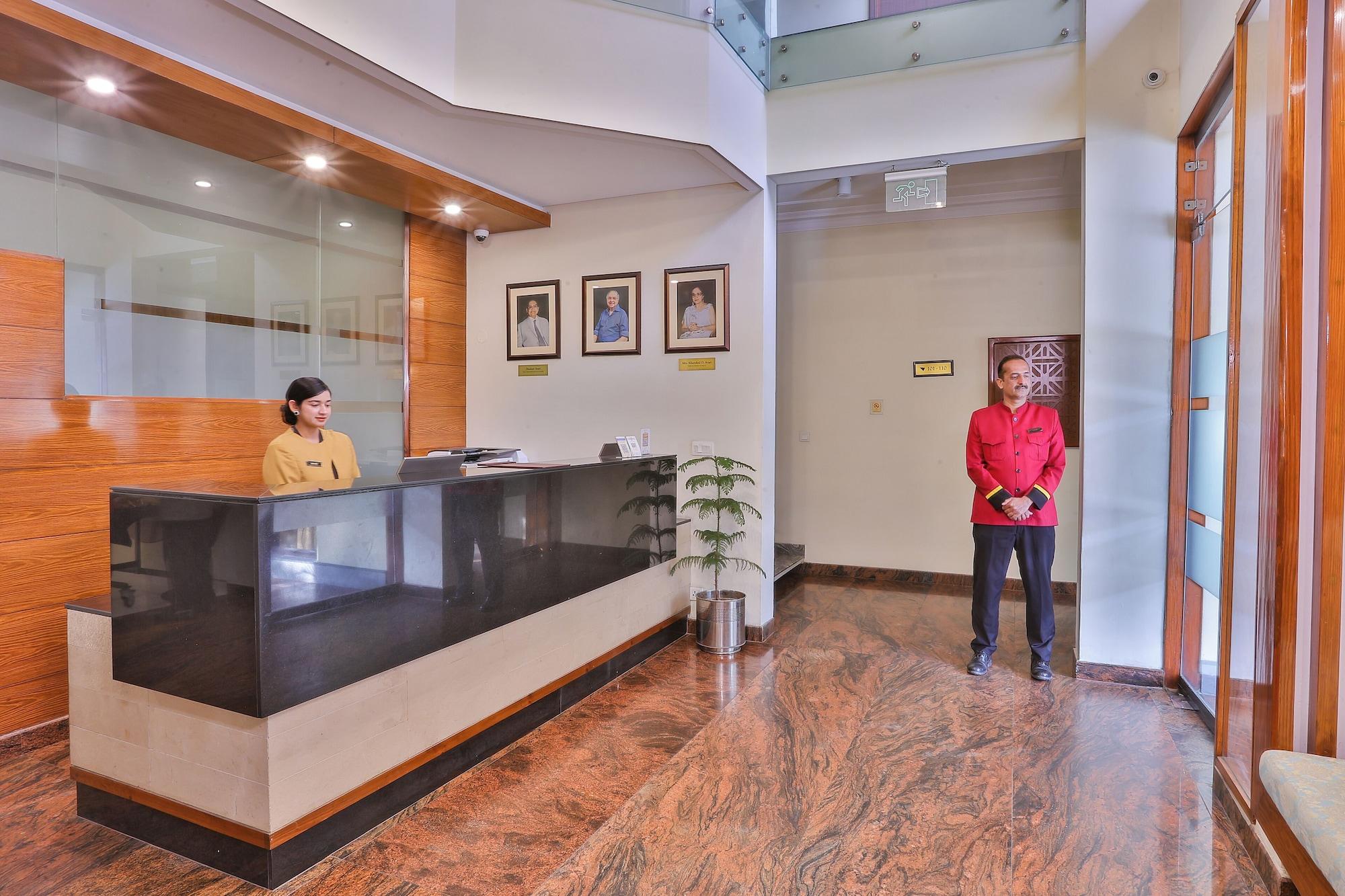 Vista Lobby Avari Boutique Multan