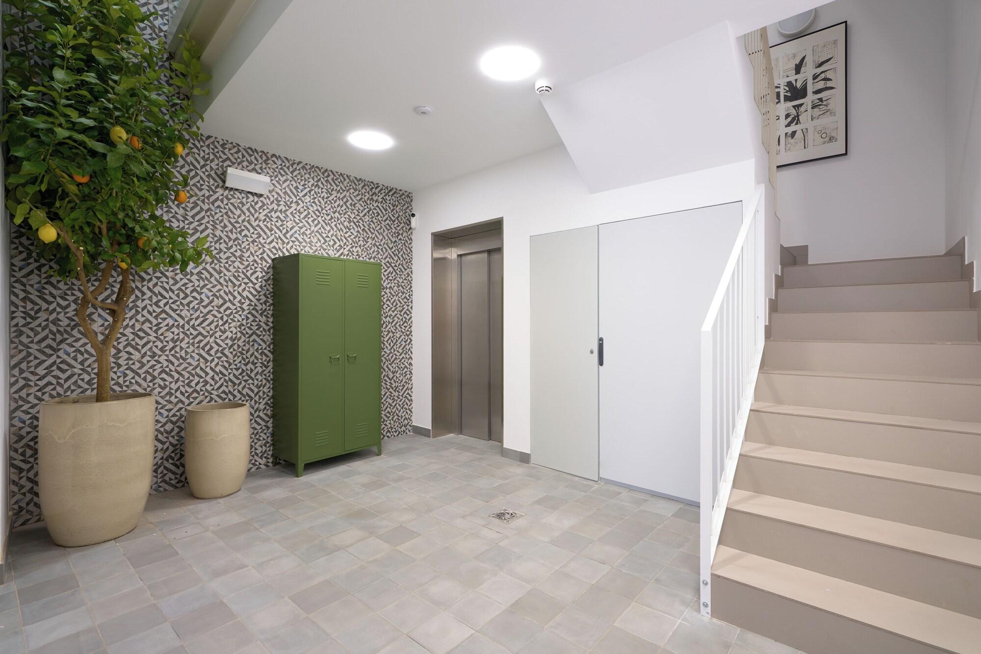Vista Lobby Naranjas y Limones, by Homing U