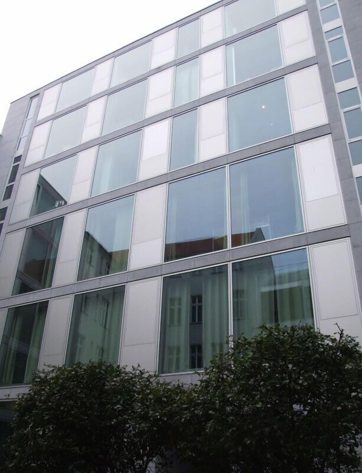 Vista Exterior Heart of Gold Hostel Berlin