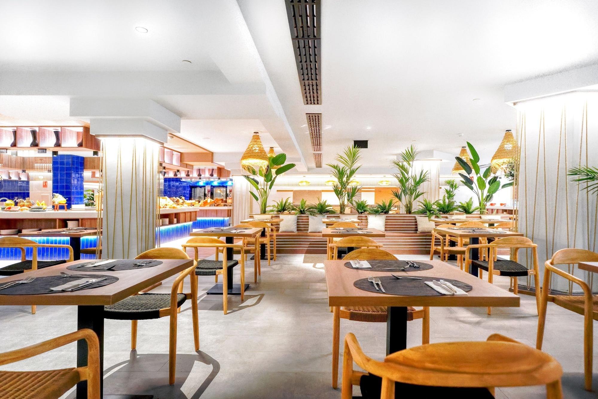 Restaurant HOVIMA Suites Costa Adeje