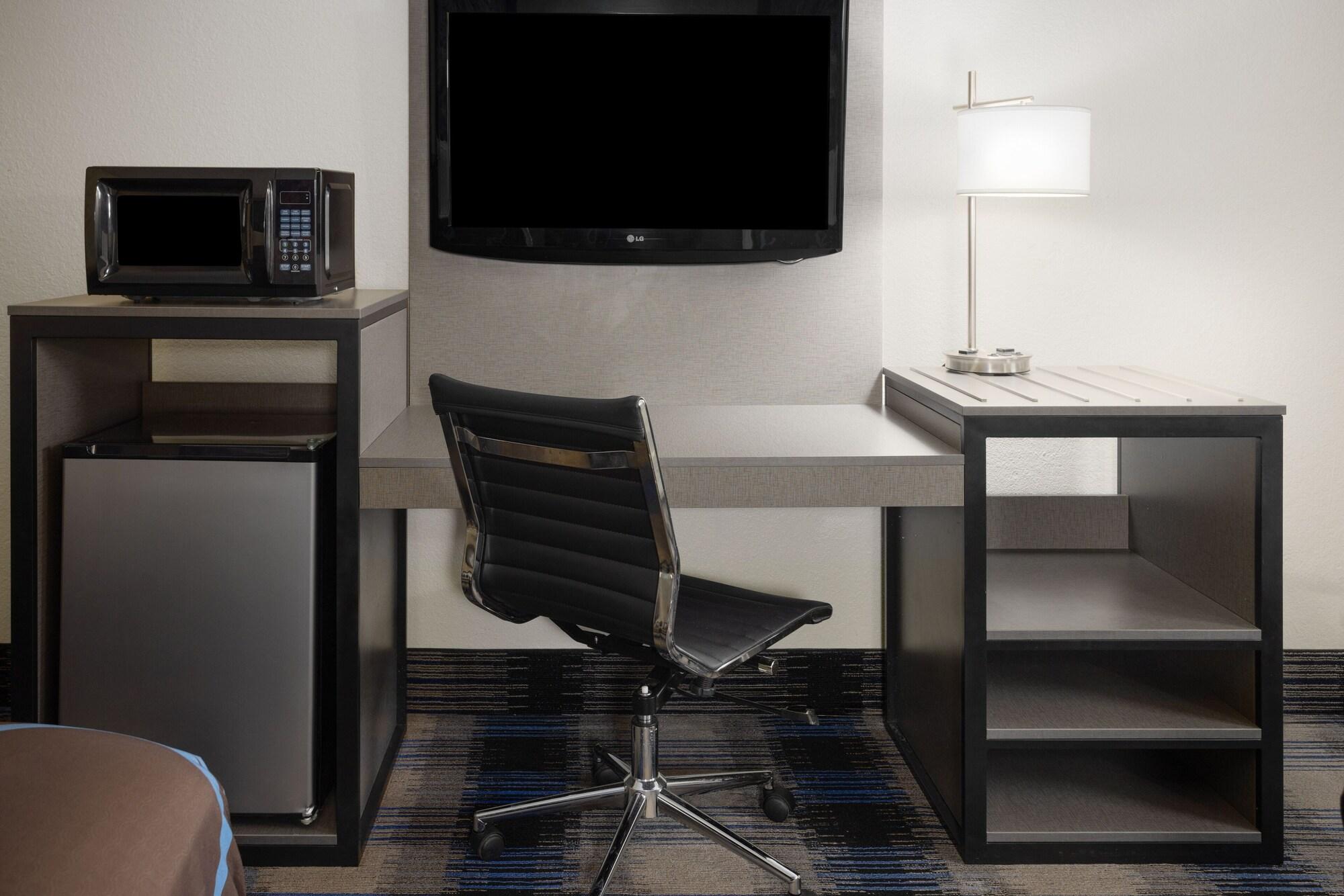 Comodidades del Alojamiento Super 8 by Wyndham Perry National Fairground Area I-75