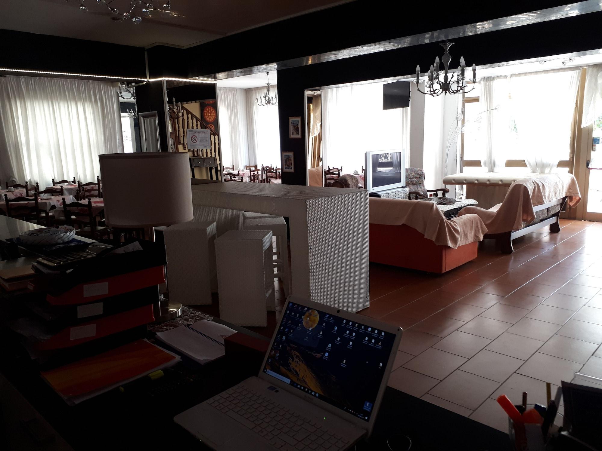 Bar/Salón Hotel Emanuela