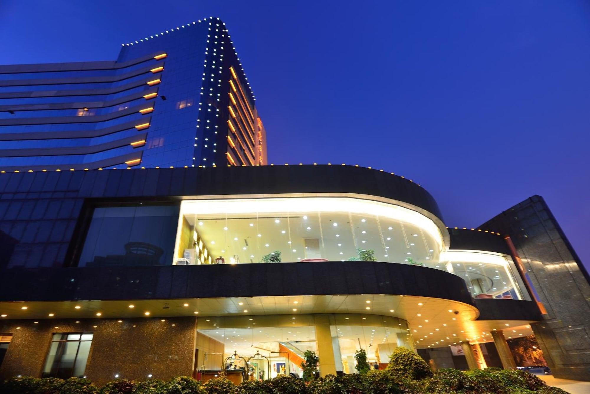 Vista Exterior Dalian East Hotel