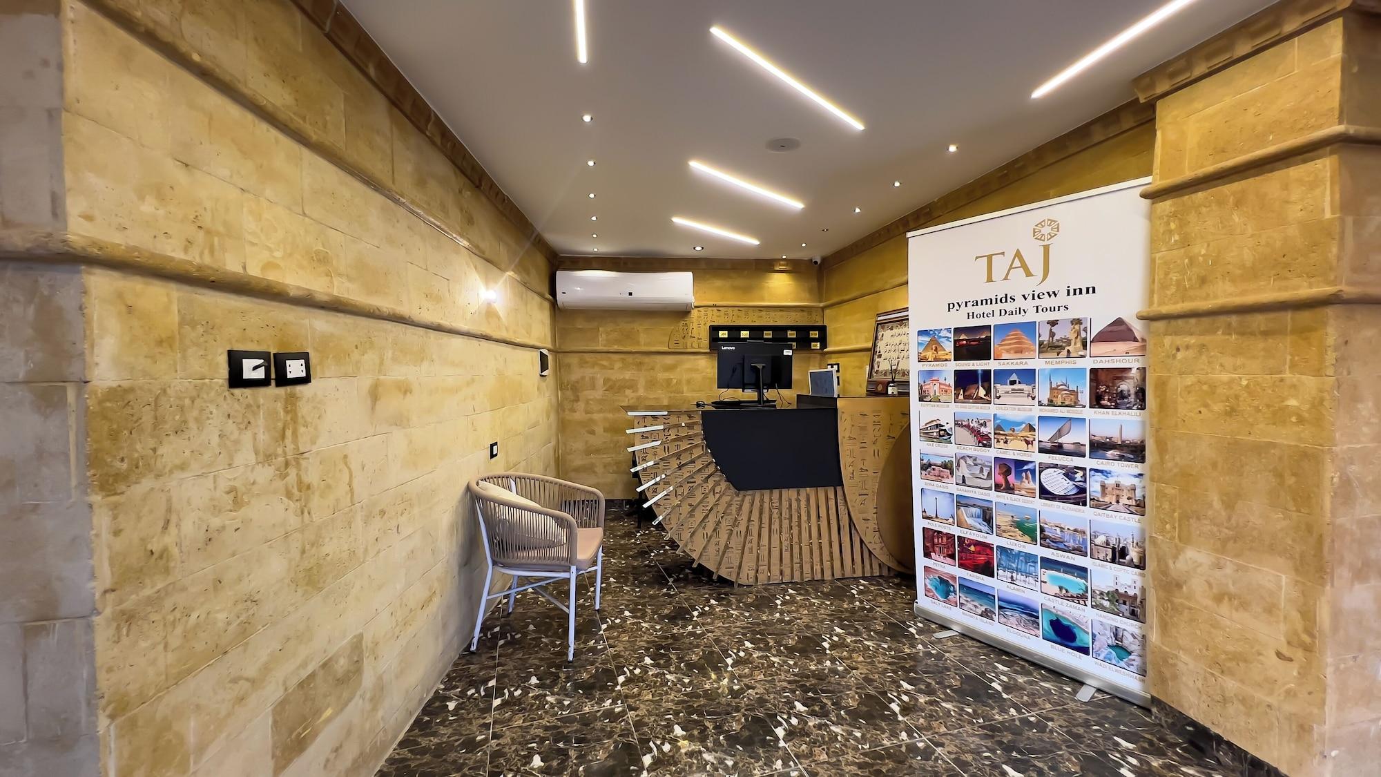 Vista Lobby Taj pyramids view inn