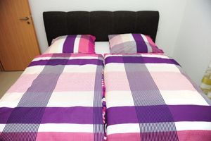 Alquiler Vacacional - Family-friendly apartment. Right in Tettnang. With terrace. Own parking lot.