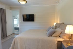 Alquiler Vacacional - Seaside villa in the heart of Arboretum and Botanical garden with pool & sauna.