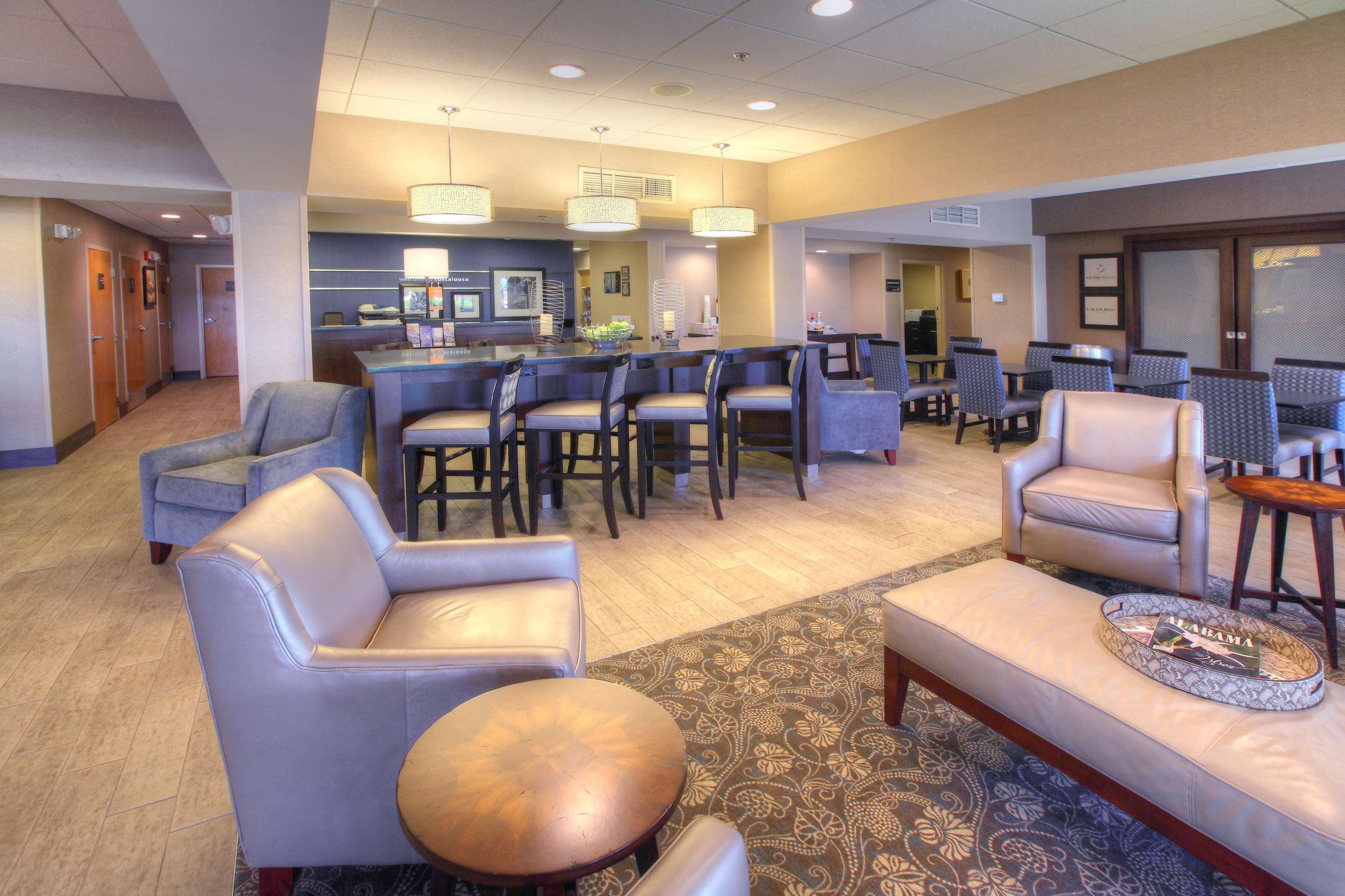 Vista Lobby Hampton Inn Tuscaloosa-East