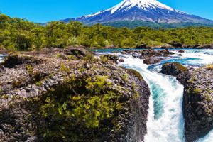 Actividad - Excursión a los Saltos de Petrohué y volcán Osorno